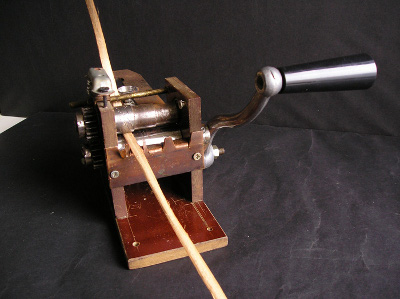Механический станок для строгания ленты для плетения